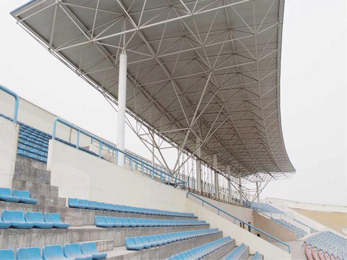 德惠四小体育馆网架